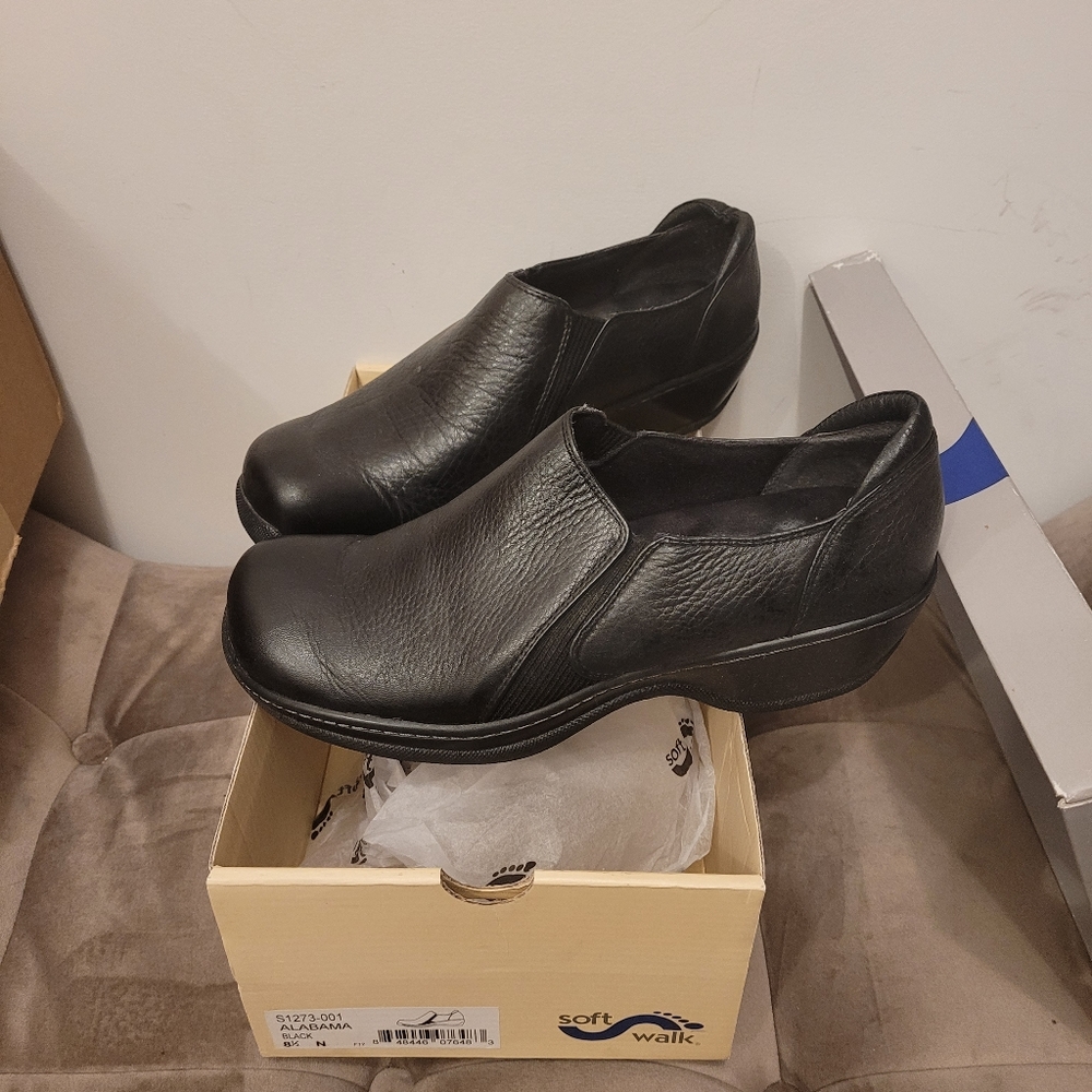 Womens shoes